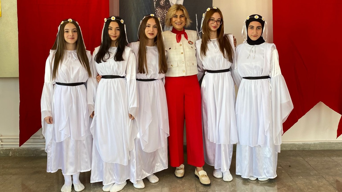 Cumhuriyet Bayramı'nı Coşku İçinde Kutladık